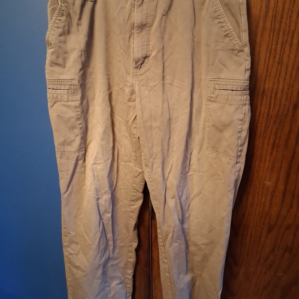 Izod Green Khaki Pants Sz 38x32